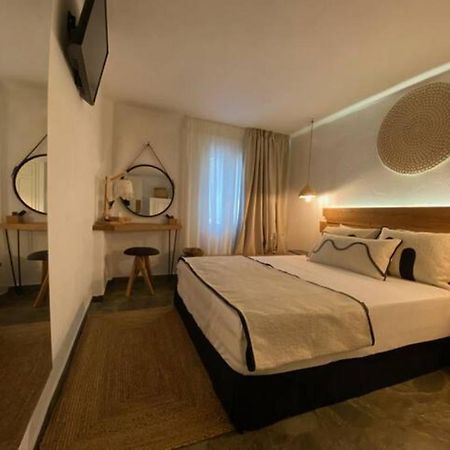 Papikinou Bay Suites Adamantas  ภายนอก รูปภาพ