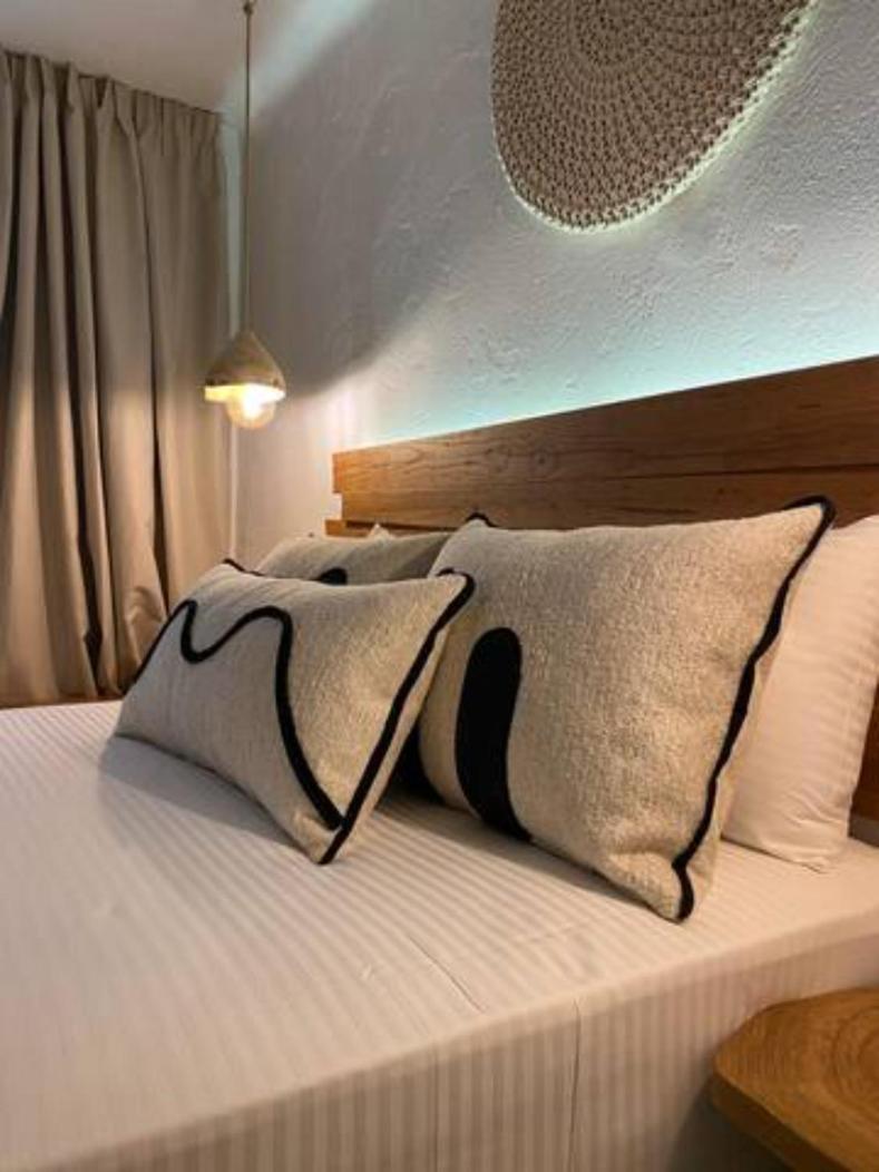 Papikinou Bay Suites Adamantas  ภายนอก รูปภาพ