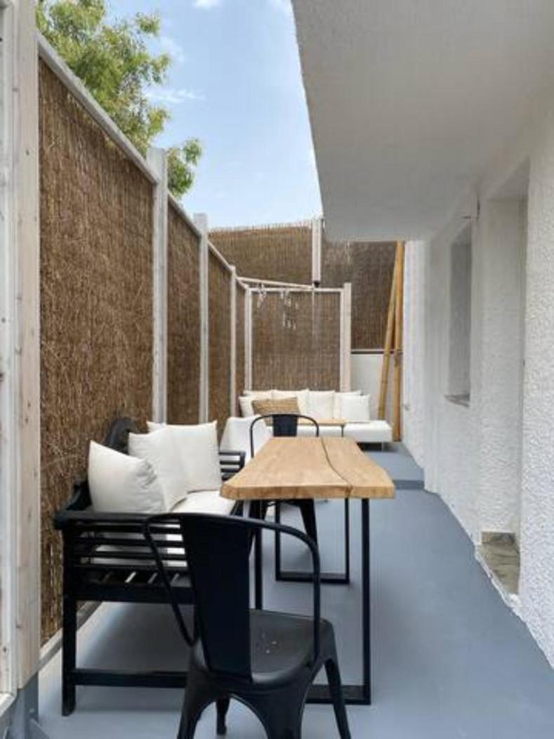 Papikinou Bay Suites Adamantas  ภายนอก รูปภาพ
